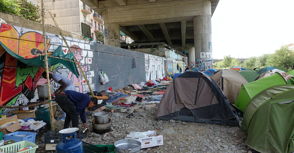 Teresa Maffeis : « Humaine, point barre. » La solidarité avec les migrants à Vintimille et dans la Vallée de la Roya.